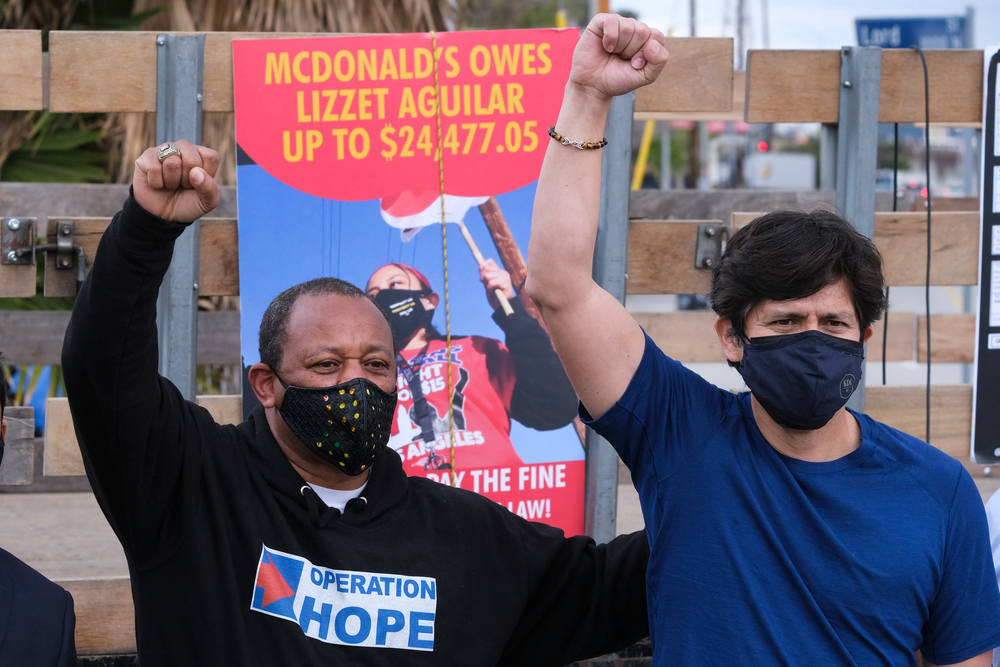 Najee Ali challenges Steve Ballmer as Inglewood’s safety crisis grows louder Najee Ali, Ballmer