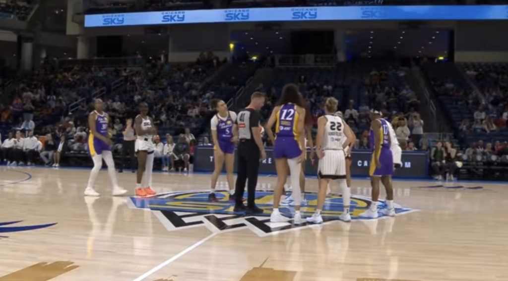Chicago Sky escape the Sparks in a wild fourth quarter